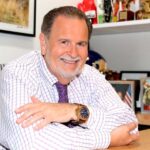 Raúl de Molina y su esposa Millie ponen a prueba su relación antes del estreno de ¿Apostarías por mí?