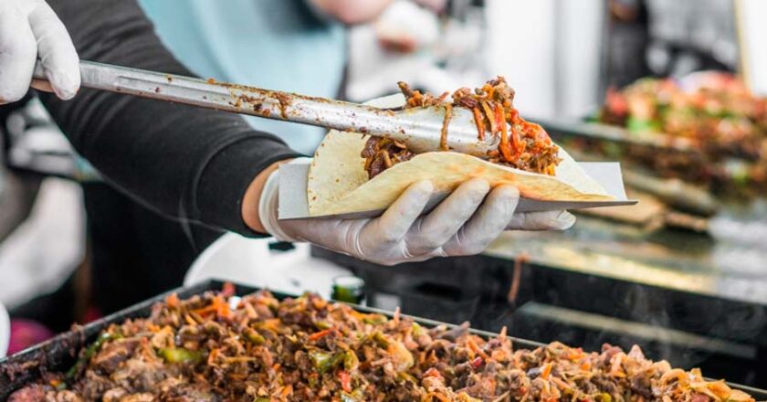 Tacos 3hermanos: el camión de tacos más popular de Tokio