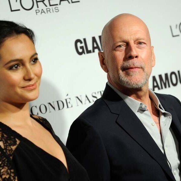 Esposa de Bruce Willis revela que el actor no sabe que padece demencia