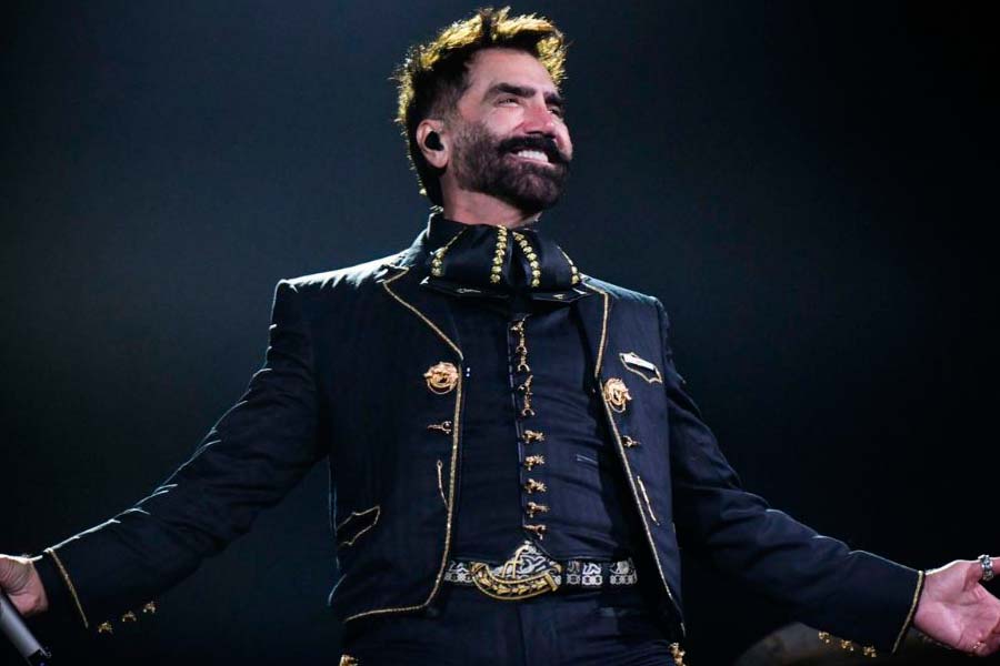 Alejandro Fernández dedica emotivas palabras a Pedro Torres tras su muerte