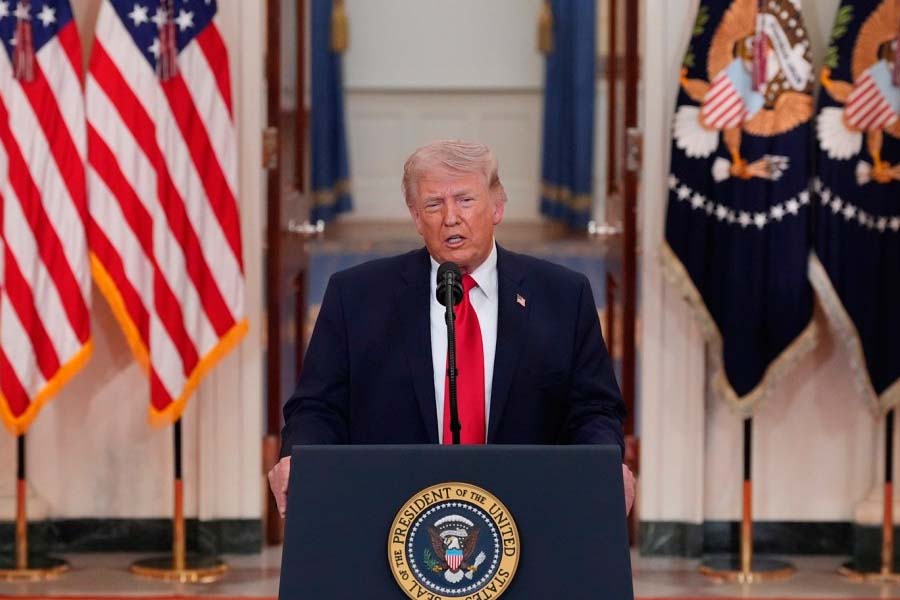 Donald Trump amaga con mayores ataques contra Irán