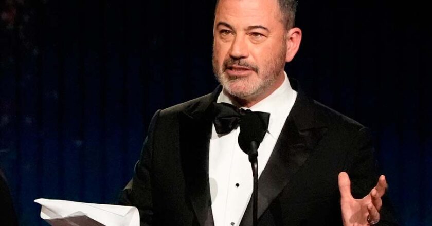 Jimmy Kimmel asegura que su polémico chiste acercó más a Donald y Melania Trump