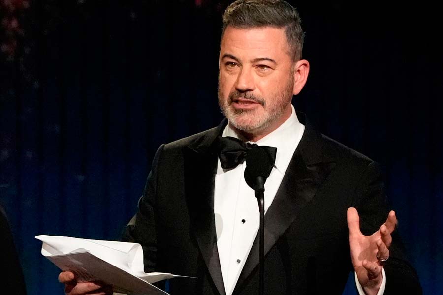 Jimmy Kimmel asegura que su polémico chiste acercó más a Donald y Melania Trump