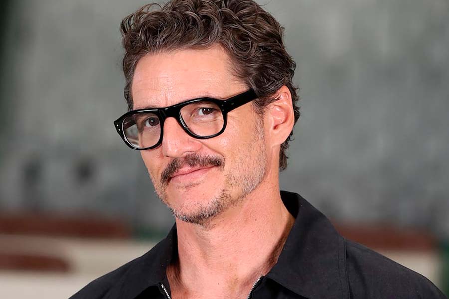 Pedro Pascal, portada en The Celebrity Times