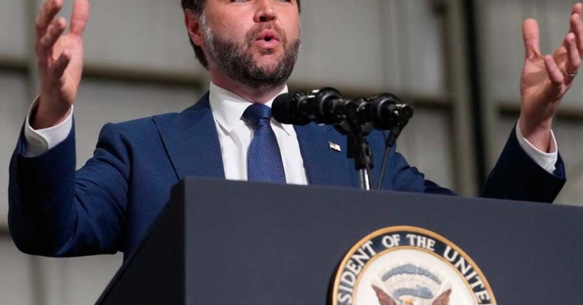 J.D. Vance denuncia a personas dentro del gobierno israelí tratando de prolongar la guerra en Irán