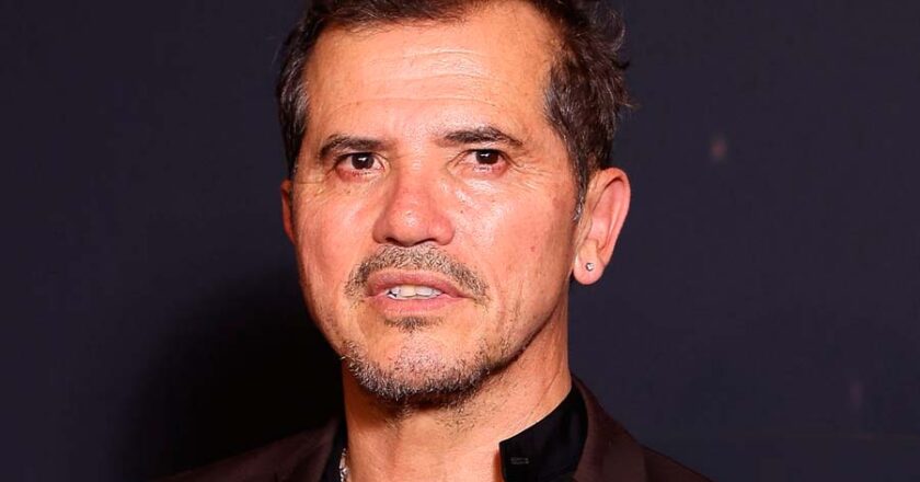 John Leguizamo, portada en The Celebrity Times