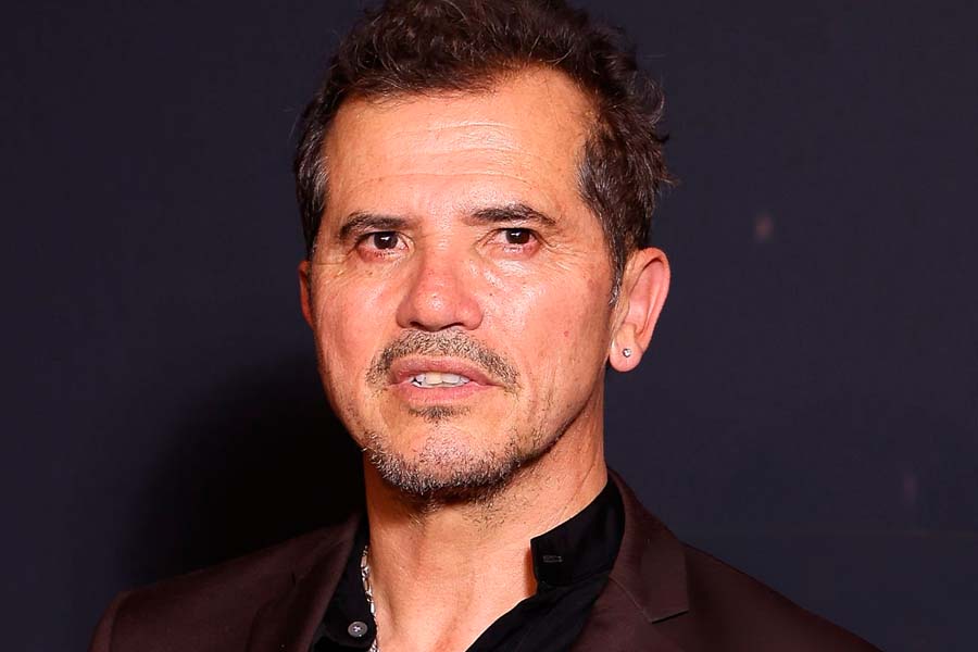 John Leguizamo, portada en The Celebrity Times
