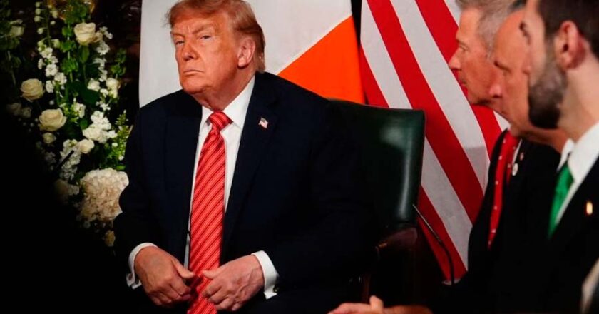 Donald Trump dice que Irlanda podría reunificarse “tarde o temprano” y Farage le responde