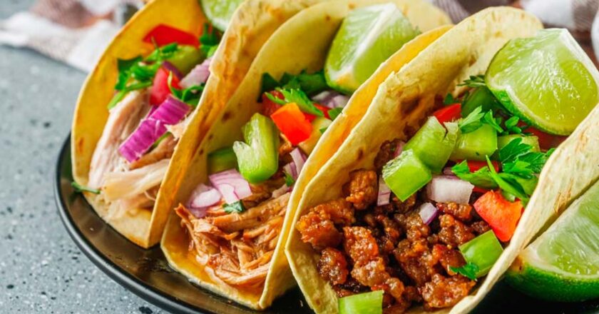 Errores al cenar que inflaman tu abdomen (y cómo solucionarlos según una experta)
